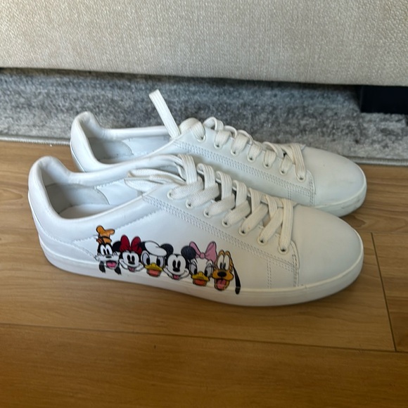 Stuart Weitzman x Disney 2022 Mickey Friends Graphic Leather Sneakers